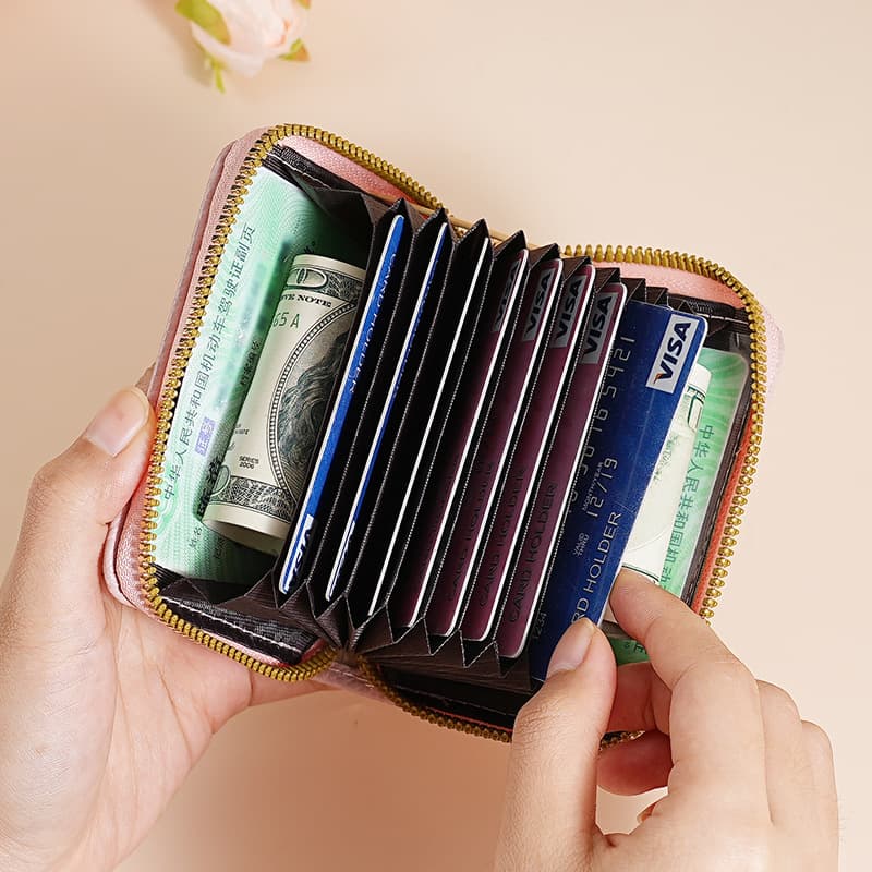 スマート収納 本革仕様 二つ折り財布