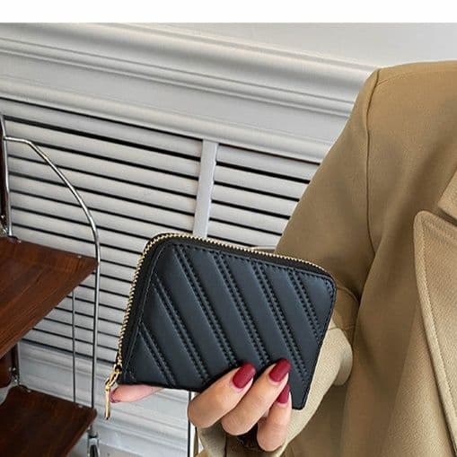 二つ折り財布 キルティングステッチ コンパクト財布