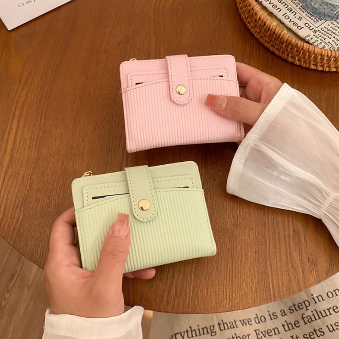 二つ折り財布 女性用縦縞模様薄型軽量コンパクト財布小銭入れ付き短財布