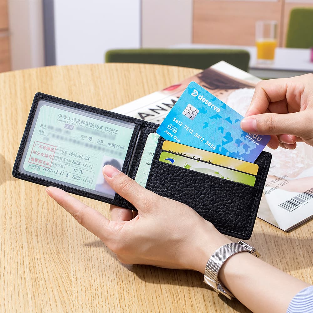 高級本革二つ折り財布カード収納ケース
