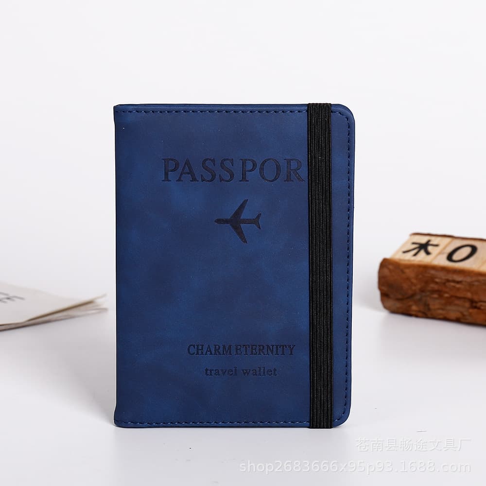 二つ折り財布 旅行好きのための機能的パスポートケース